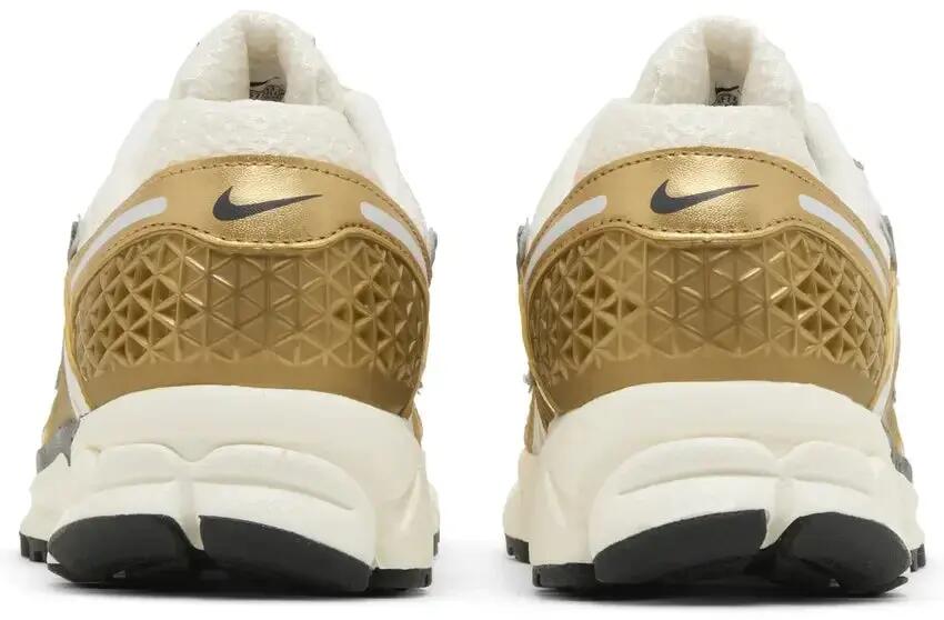 Zapatillas - running - amortiguadas - Zoom Vomero 5 4/5