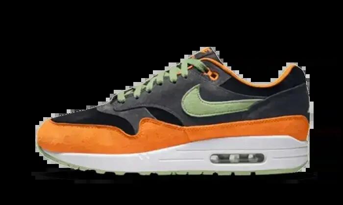 NIKE picture
