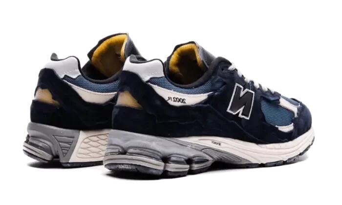 New Balance  2002R Protection Pack Dark Navy 2/3