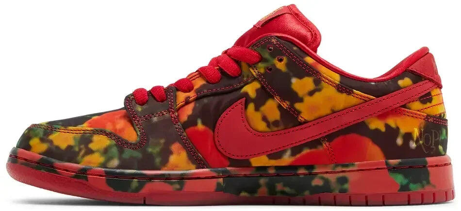 Nike SB Dunk Low The Wizard of Oz Poppy Field 2/5