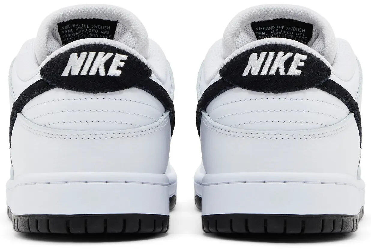Nike SB Dunk Low White Black 4/5