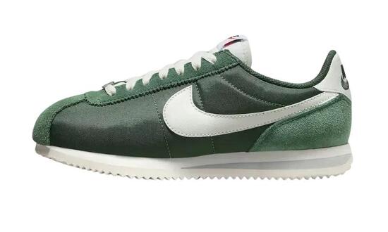 Nike Cortez Fir Green