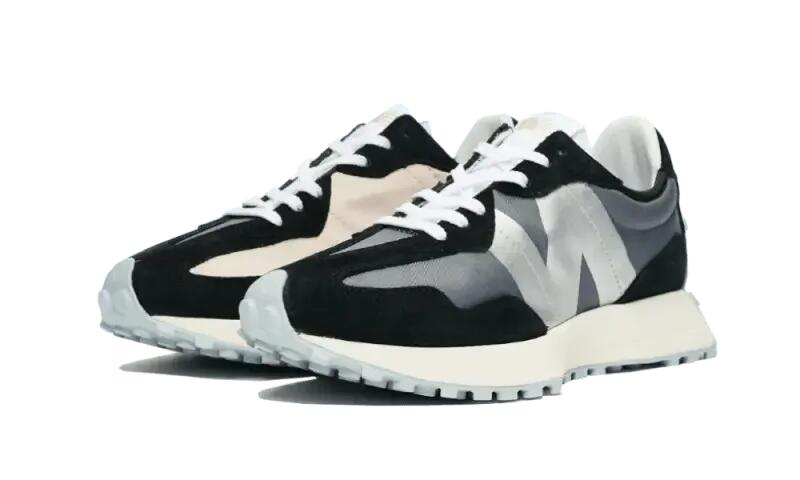 New Balance 327 Black (W) 2/3