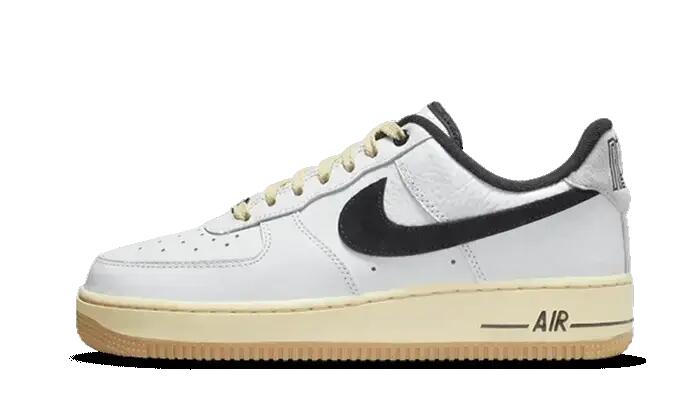 Damskie buty sportowe NIKE AIR FORCE 1 '07 1/3