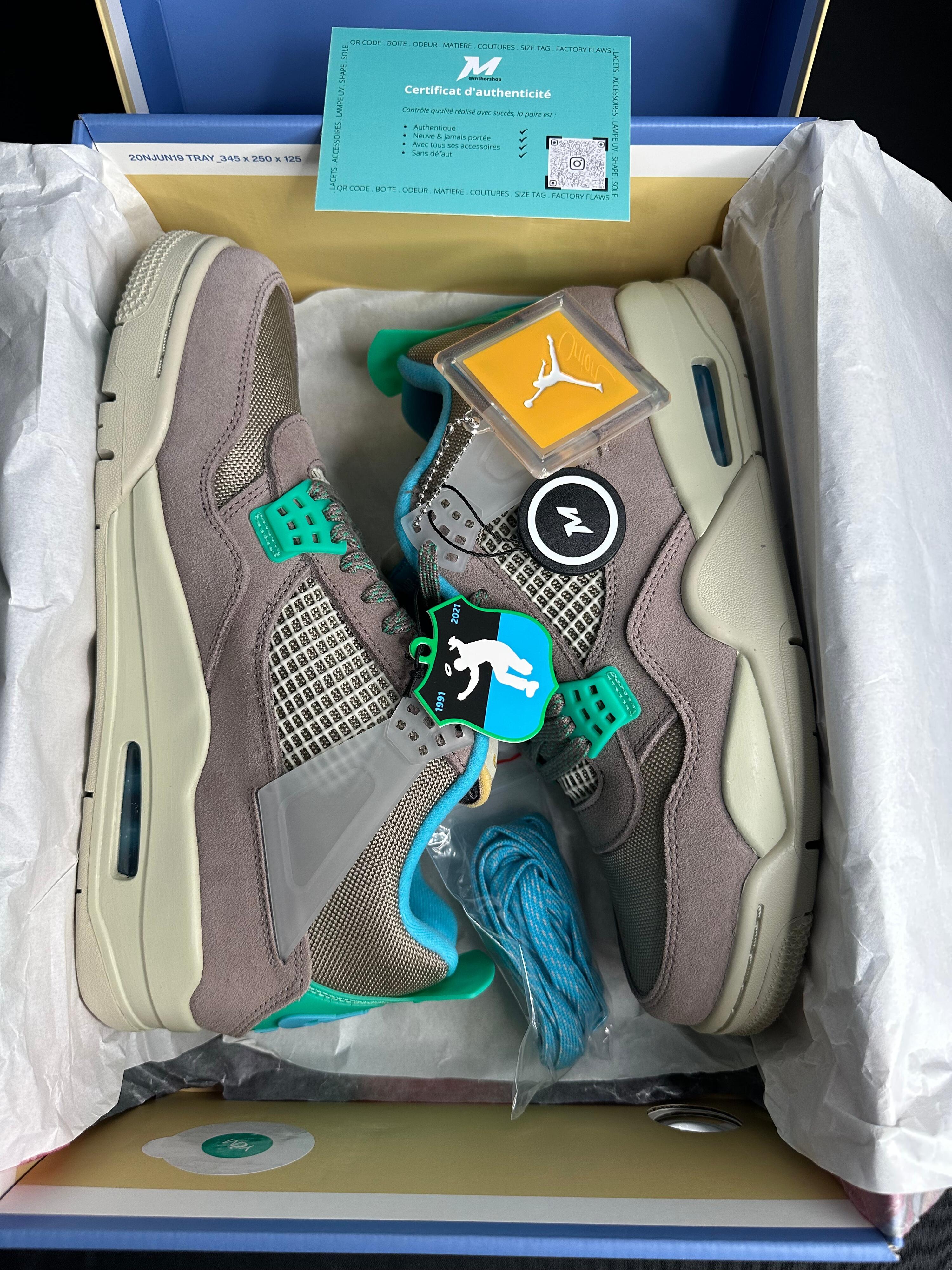 Jordan 4 Retro SP 30th Anniversary Union Taupe Haze 2/5