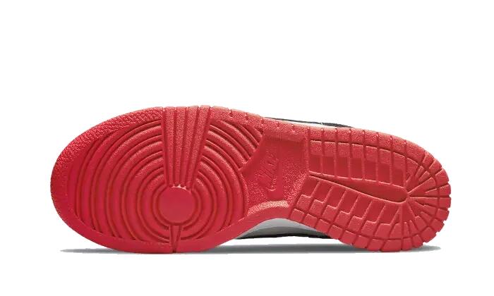 Nike Dunk Low NBA 75th Anniversary Chicago Bulls 3/3