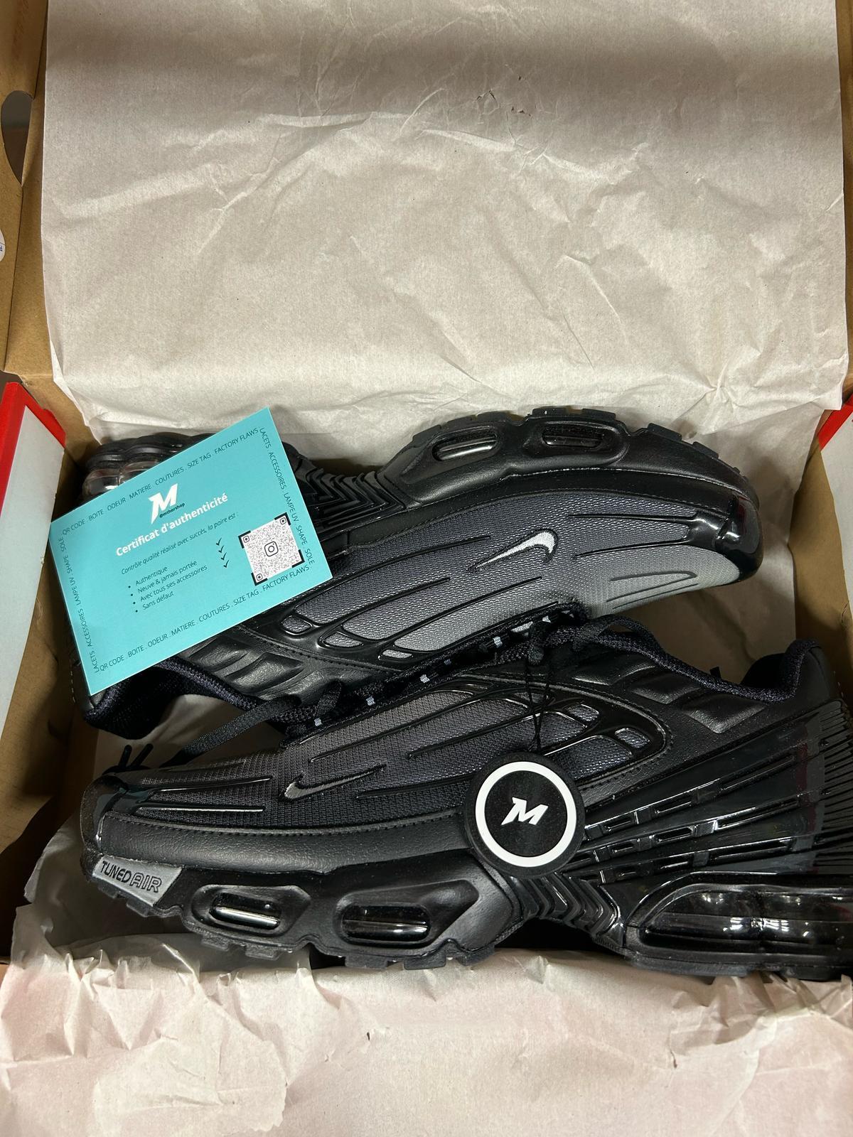 Nike Air Max Plus 3 Black Wolf Grey 2/2