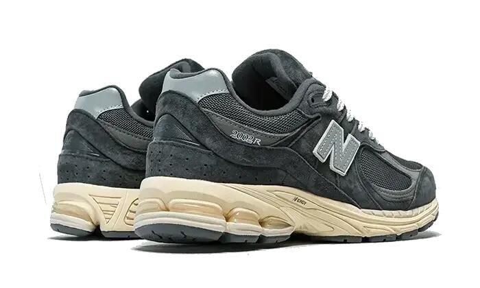New Balance 2002R Black Phantom 3/6