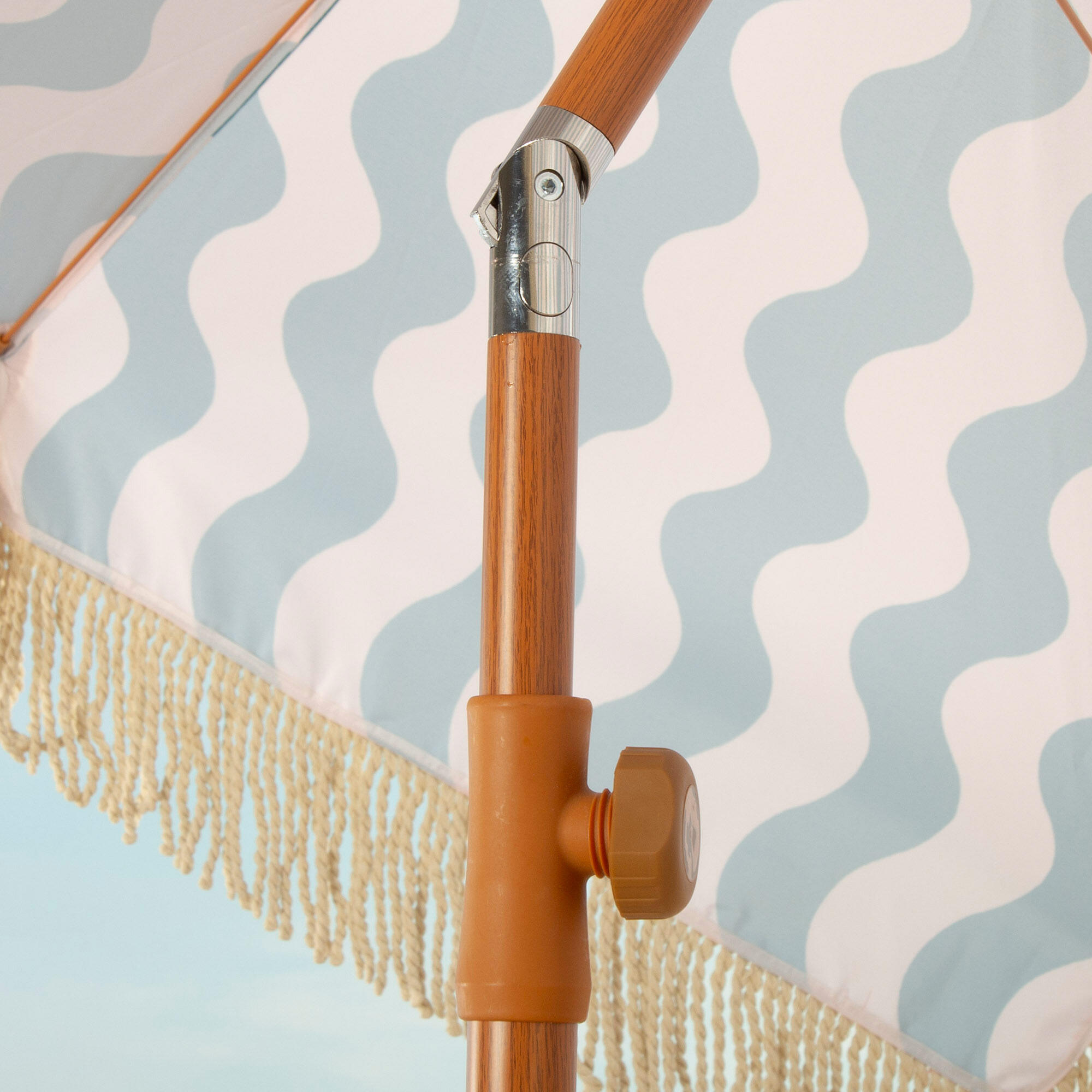Sombrilla de playa reclinable y ajustable acero y poliéster con funda 6/7
