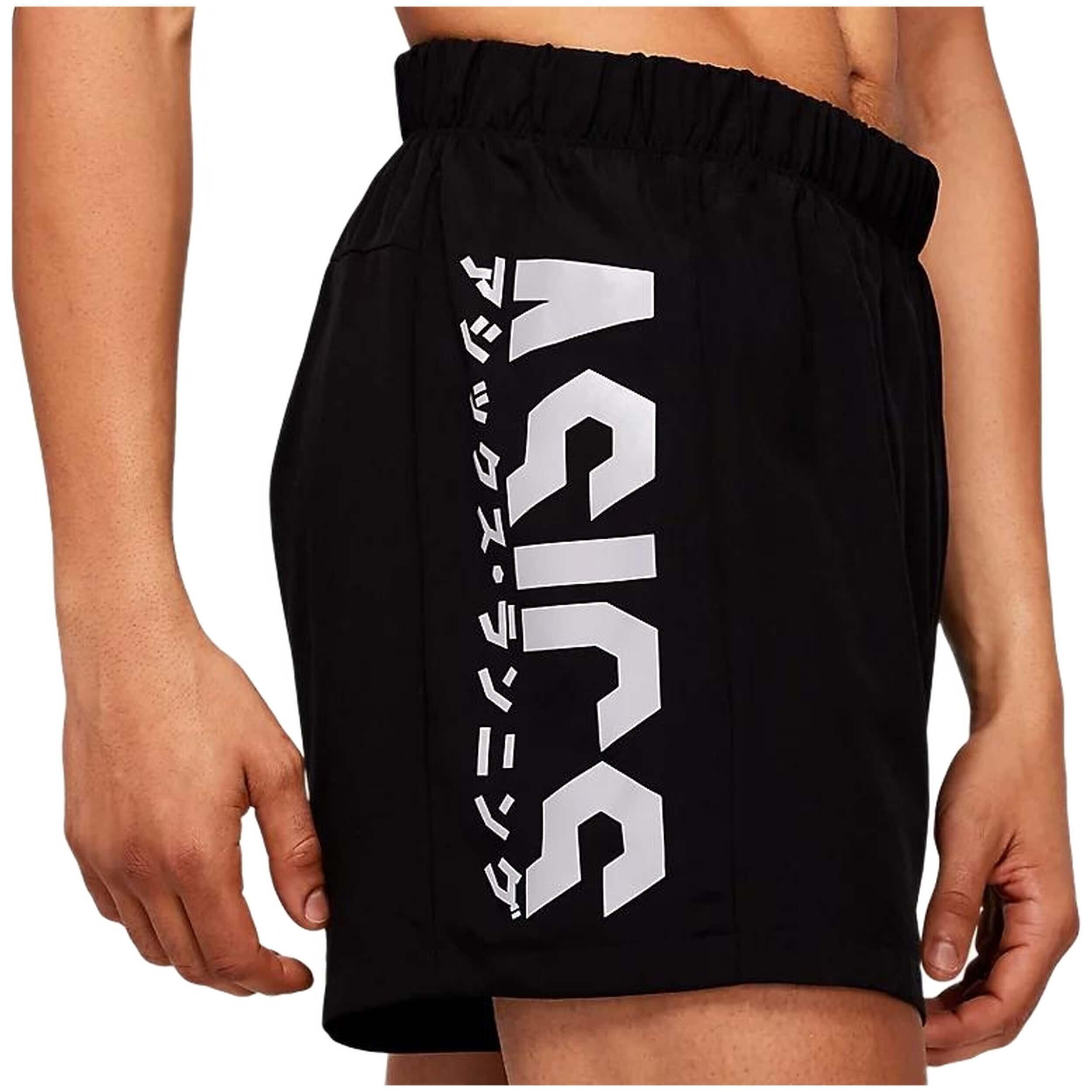 Pantaloncini Asics modello 2011A952-002 per uomini 4/5