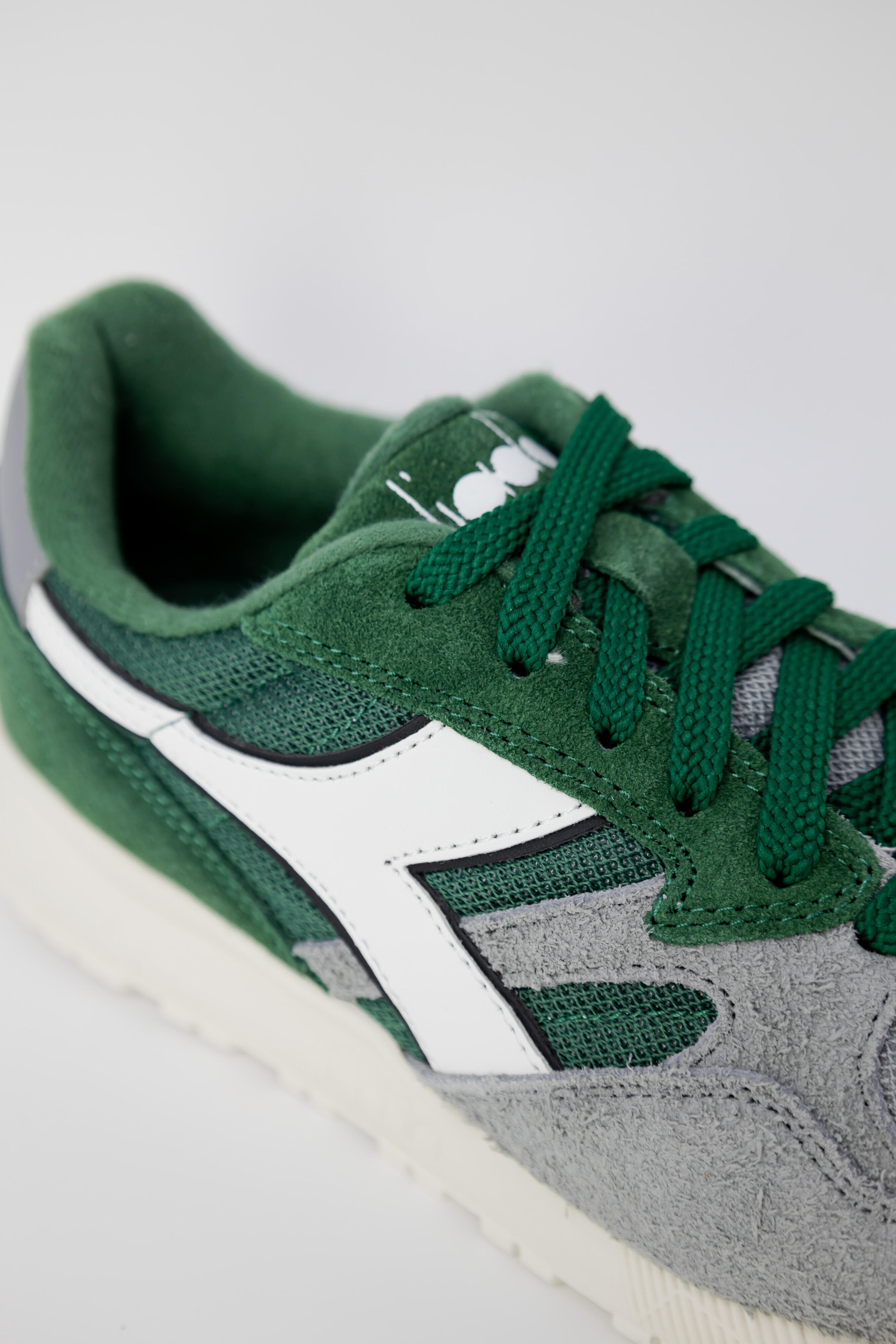 Buty Diadora N902 Hairy Suede 4/5
