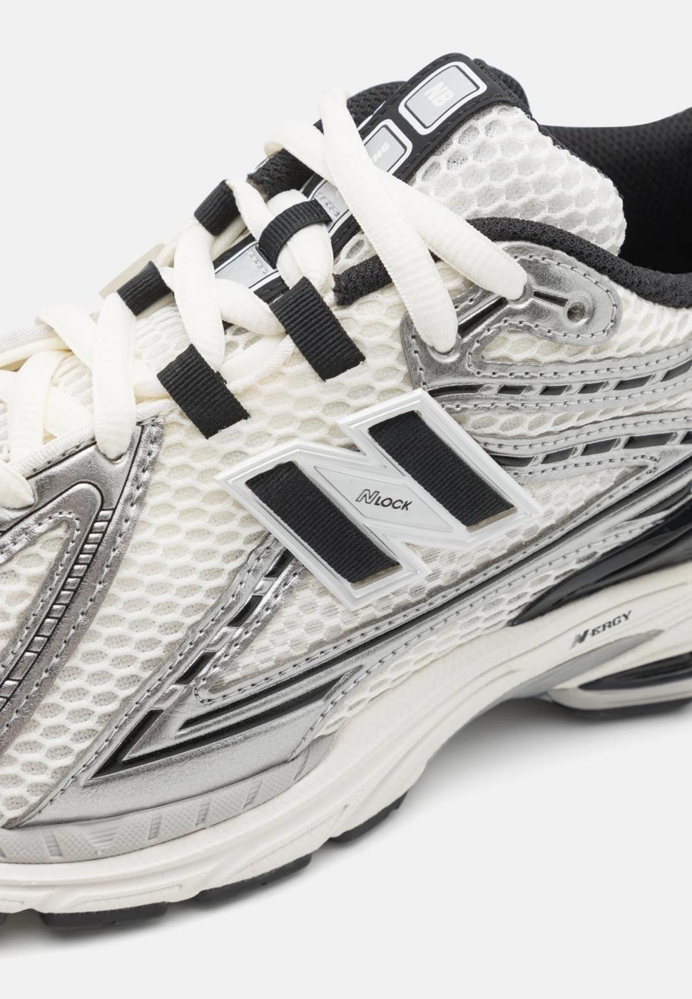 Chaussures New balance 1906 Gris 2/6