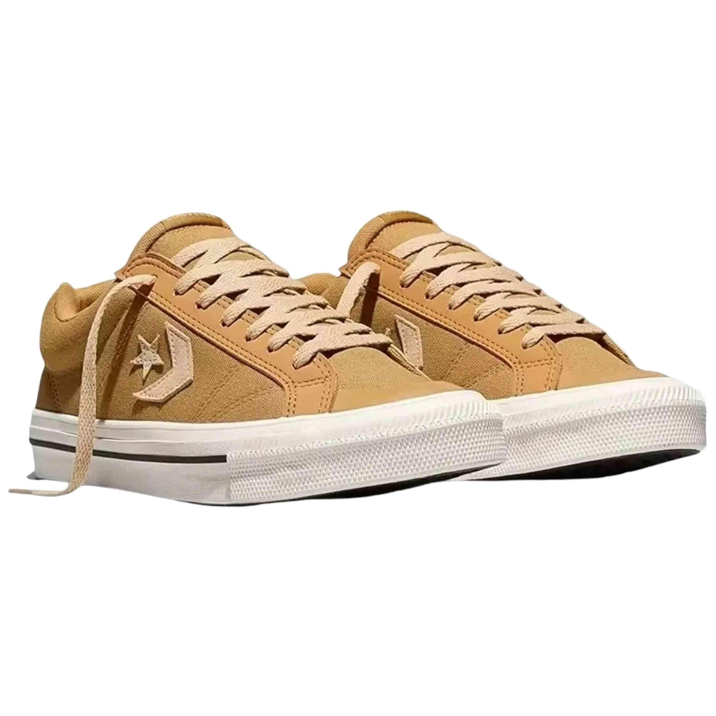 Scarpe Converse modello A16017C per uomini 3/4