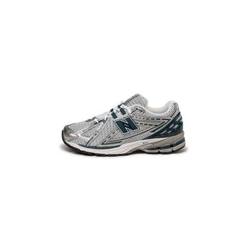 NEW BALANCE picture