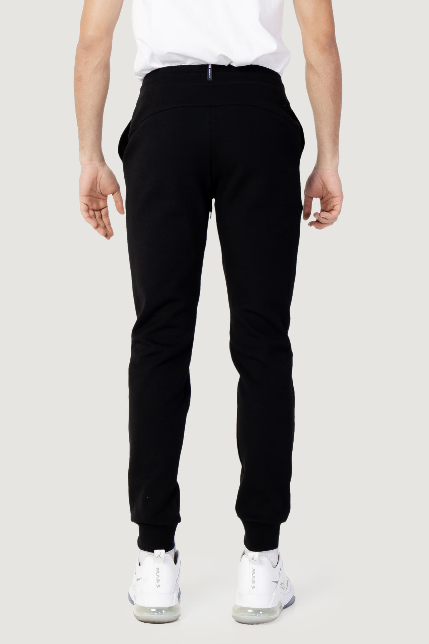Men's Le Coq Sportif Regular Fit Black Joggers 4/5