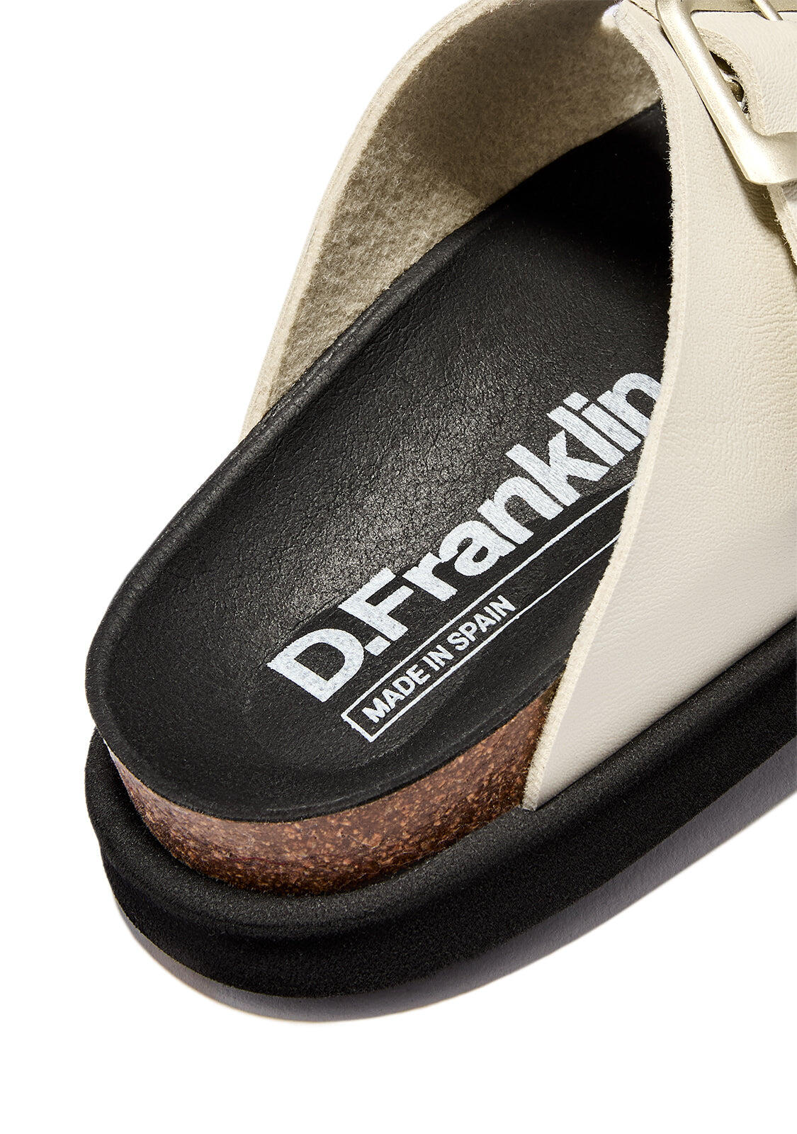 Sandalias de Mujer Cierre Hebilla en Beige Vibe Champion 3/4