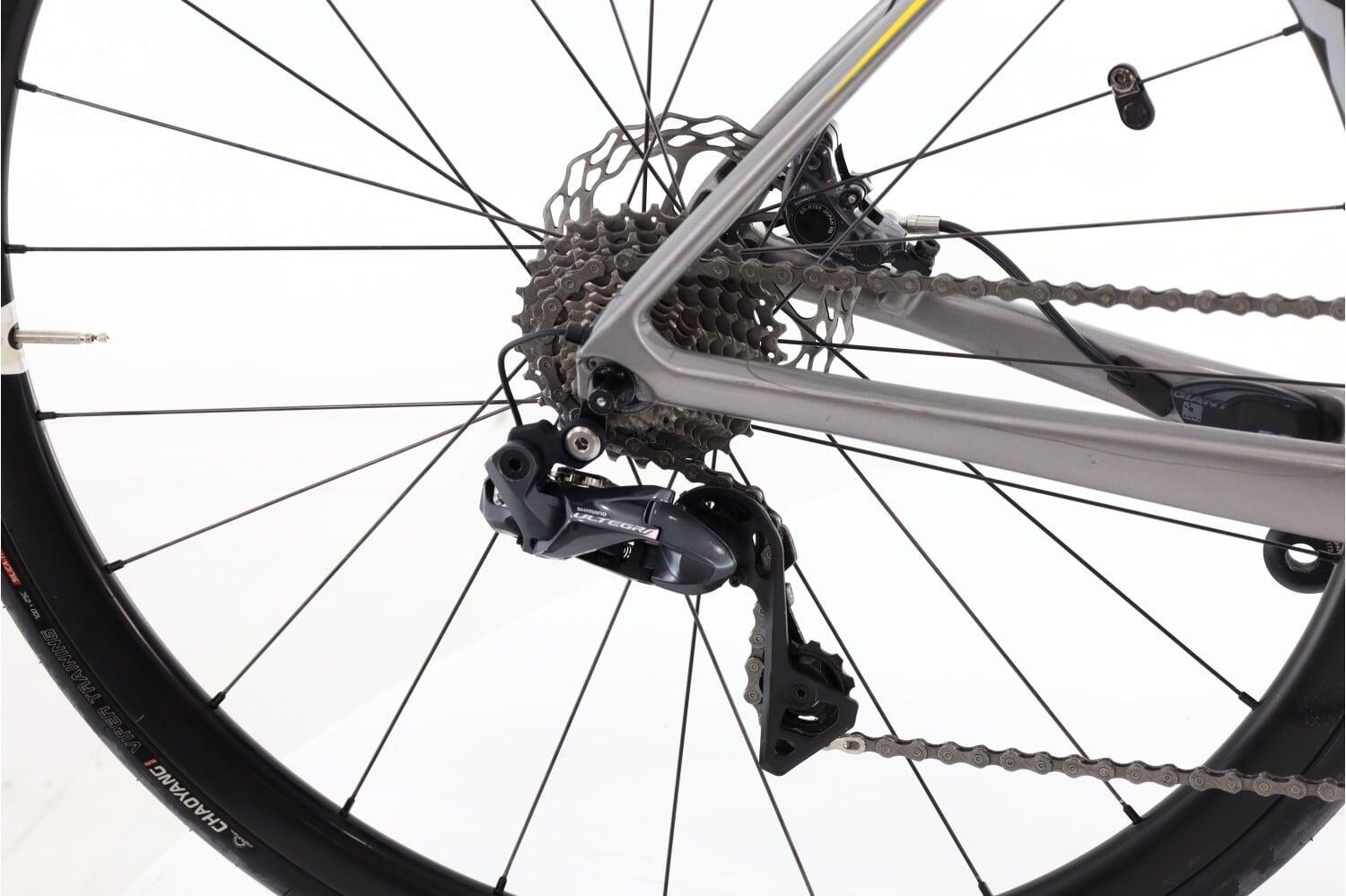 Refurbished road bike ·  Defy Advanced Pro 1 Di2 11V · Very good condition 3/7