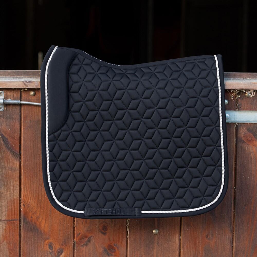 Dressur Schabracke Softshell mit weicher Frontwulst Gr. Warmblut 2/4
