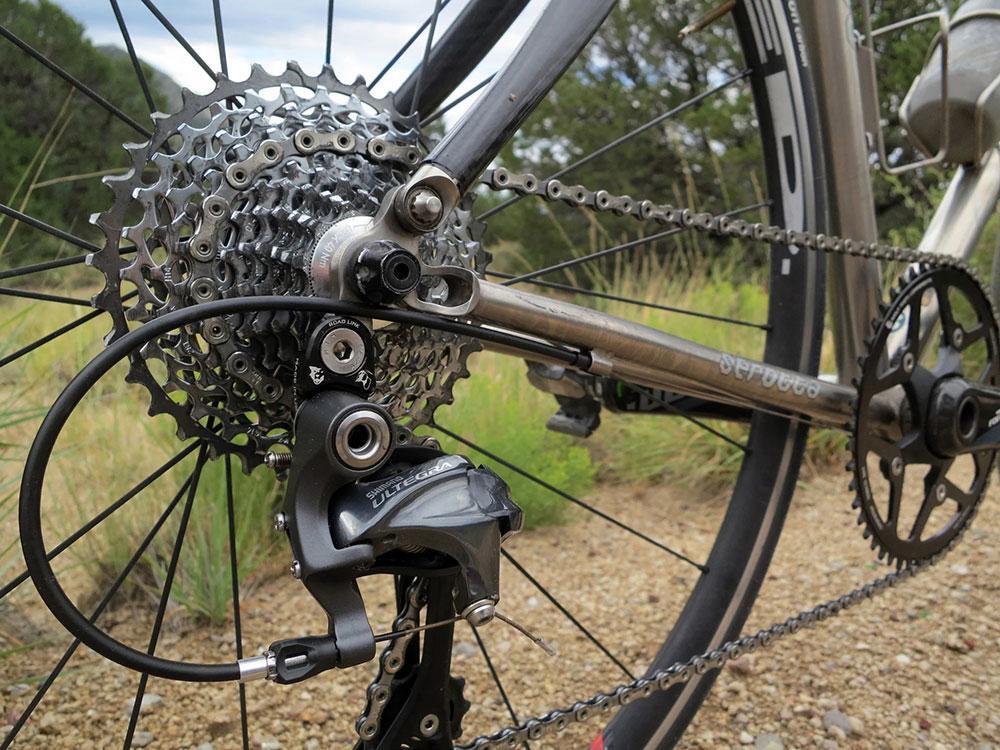 Wolf Tooth RoadLink Schaltwerk-Adapter, schwarz: Erweitern Sie Ihr Rennrad mi... 2/2