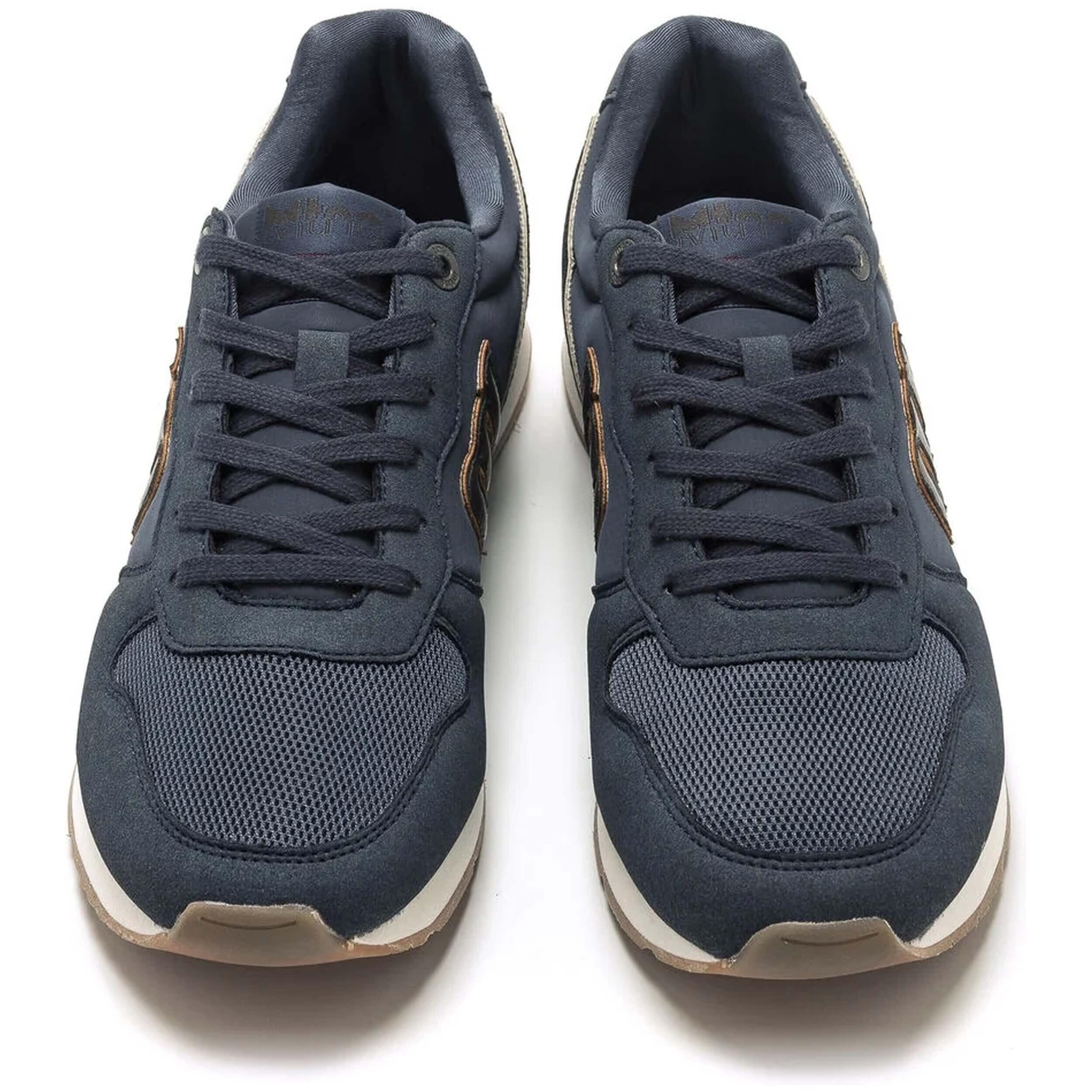 Scarpe Mustang modello 84467-C54731 per uomini 3/4