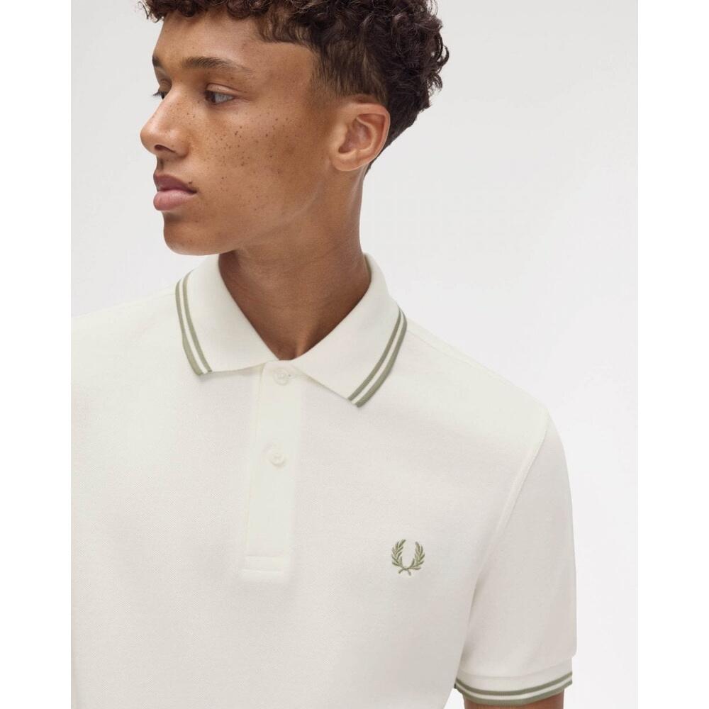 Polo per uomo Fred Perry Twin tipped Beige. 2/5