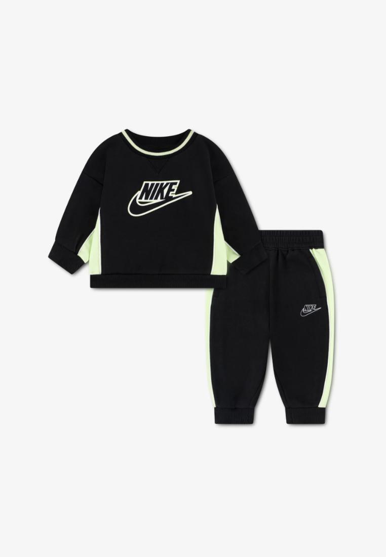 NIKE picture