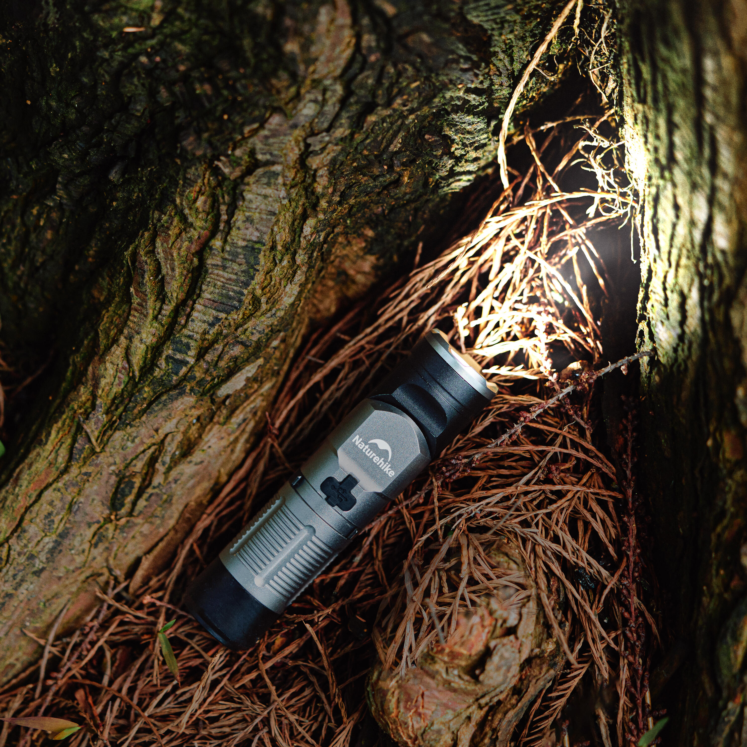 Ruční svítilna Outdoor Flashlight CNK2450ZM013 430lm 7/7