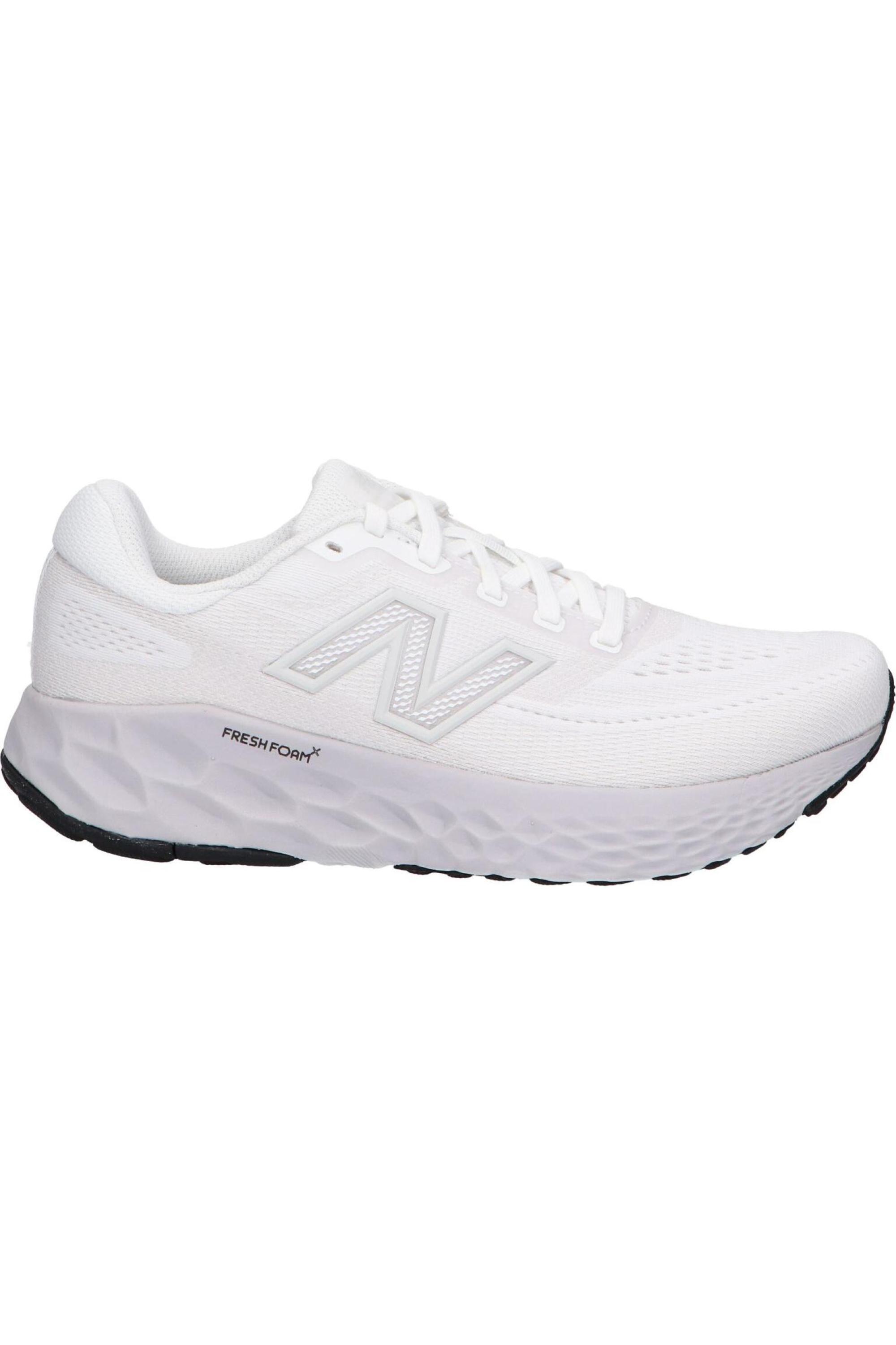 NEW BALANCE picture
