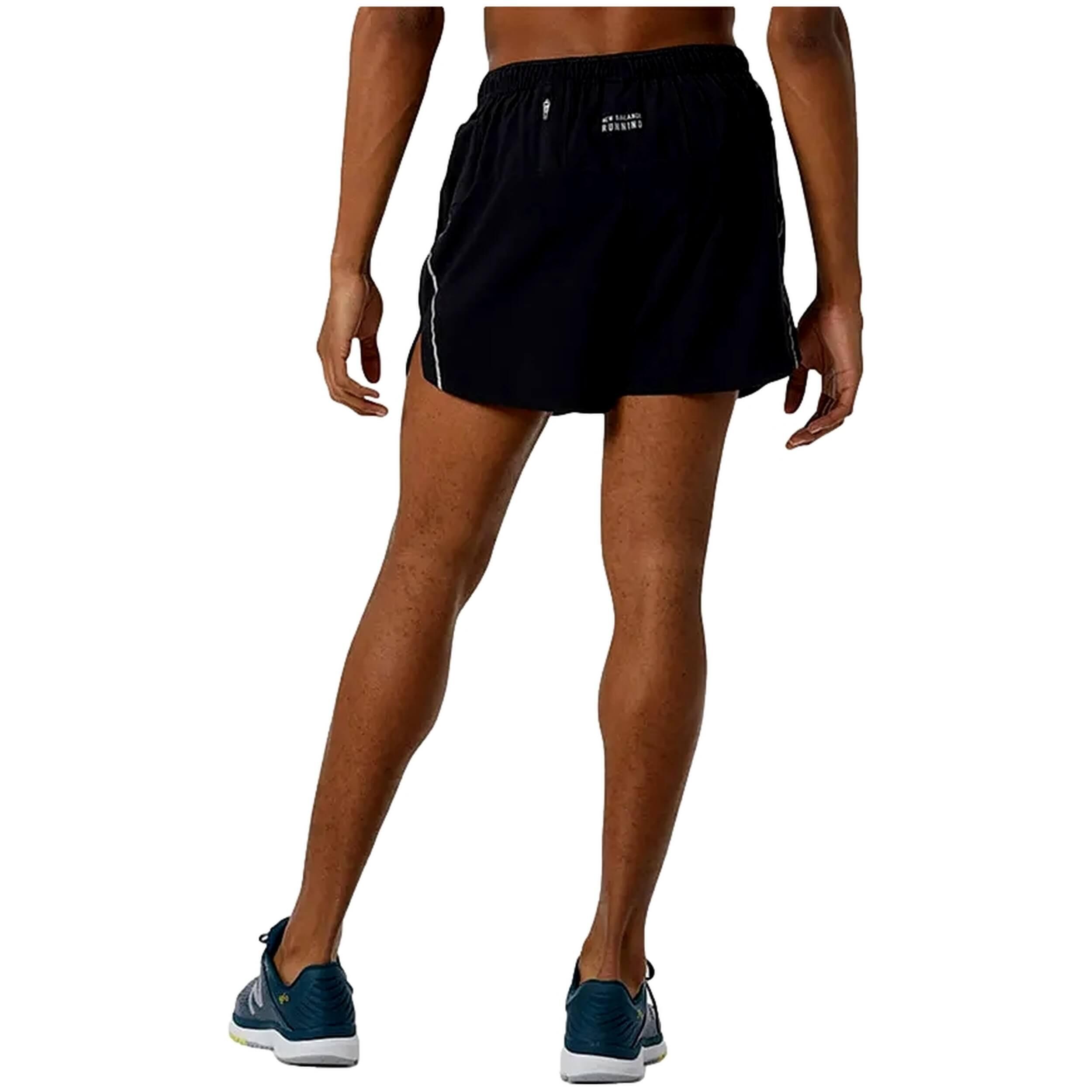 Korte broek New balance model MS21268_BK voor mannen 3/5