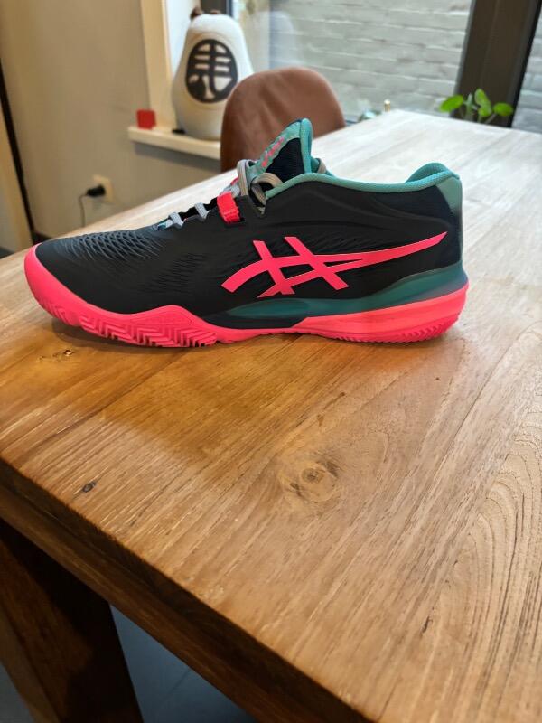 ASICS picture
