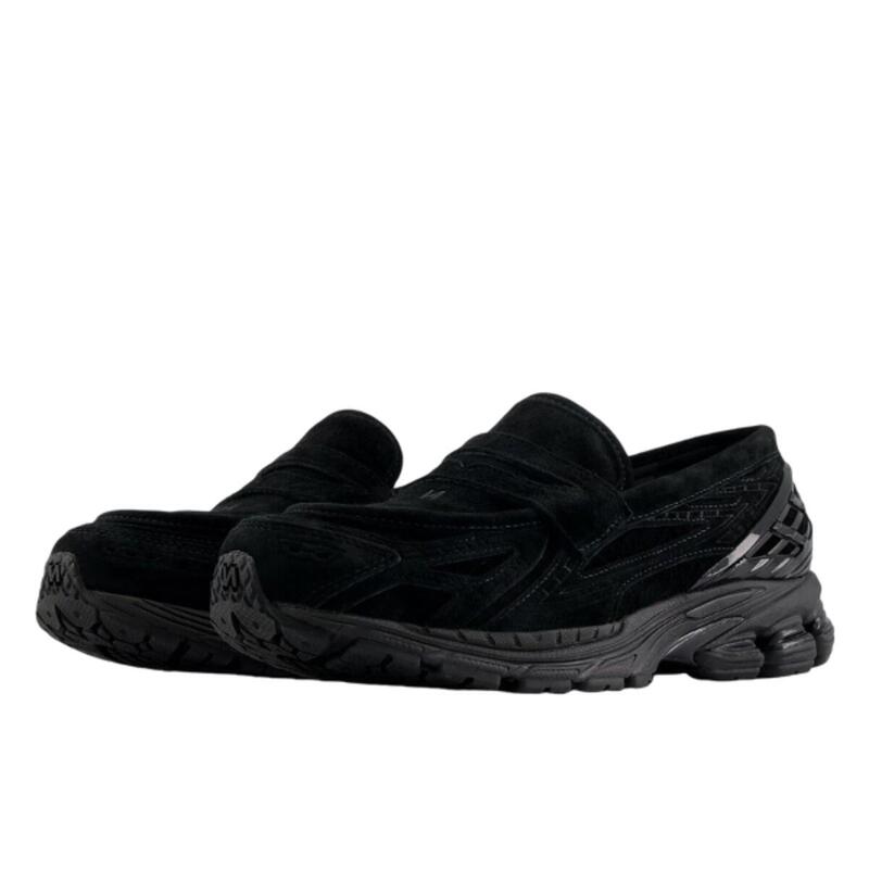 1906L Black Suede
