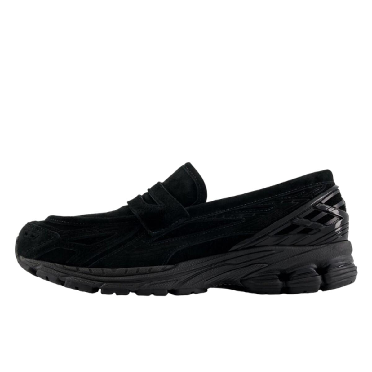 1906L Black Suede