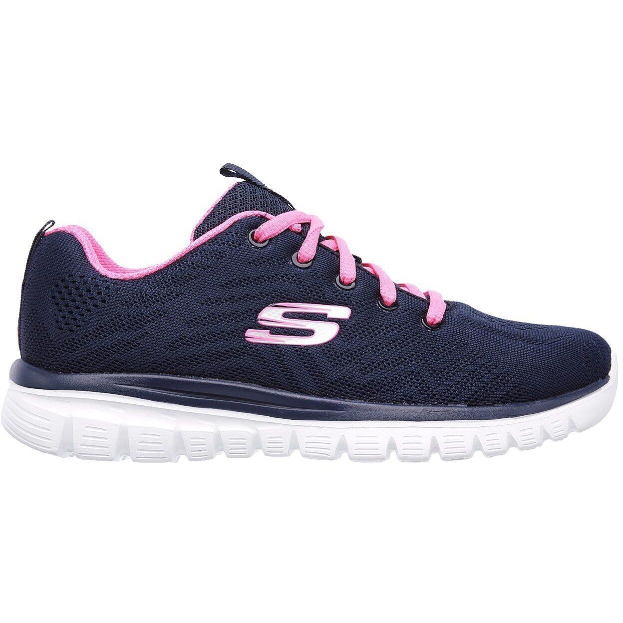 SKECHERS picture