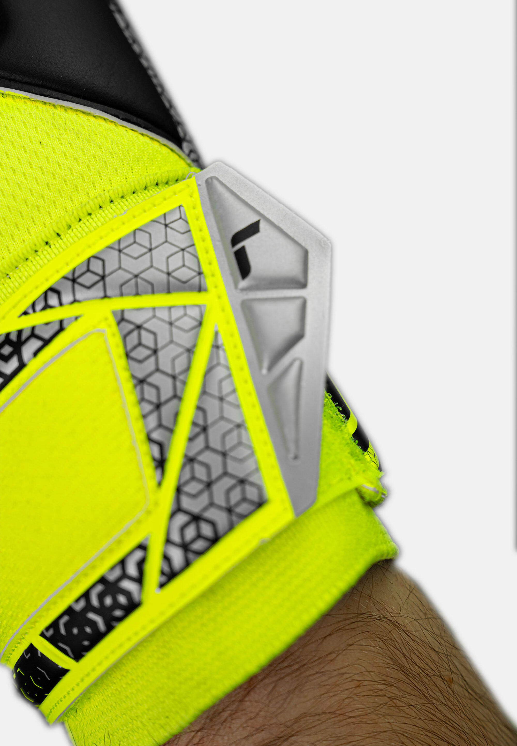 Dziecięce rękawice bramkarskie Reusch Football Attrakt Freegel Silver 4/7