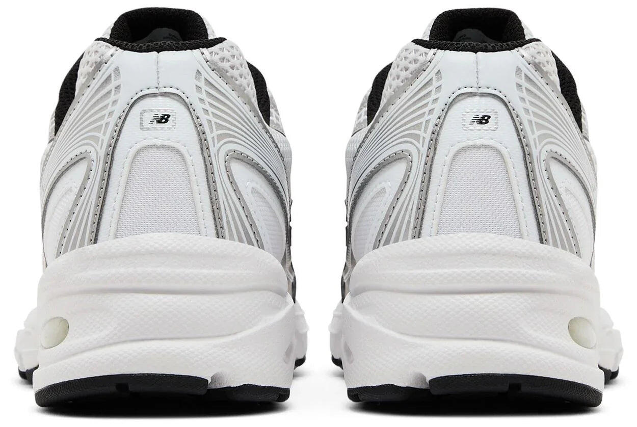 Baskets New balance modèle U740NW2 pour unisexe 4/5