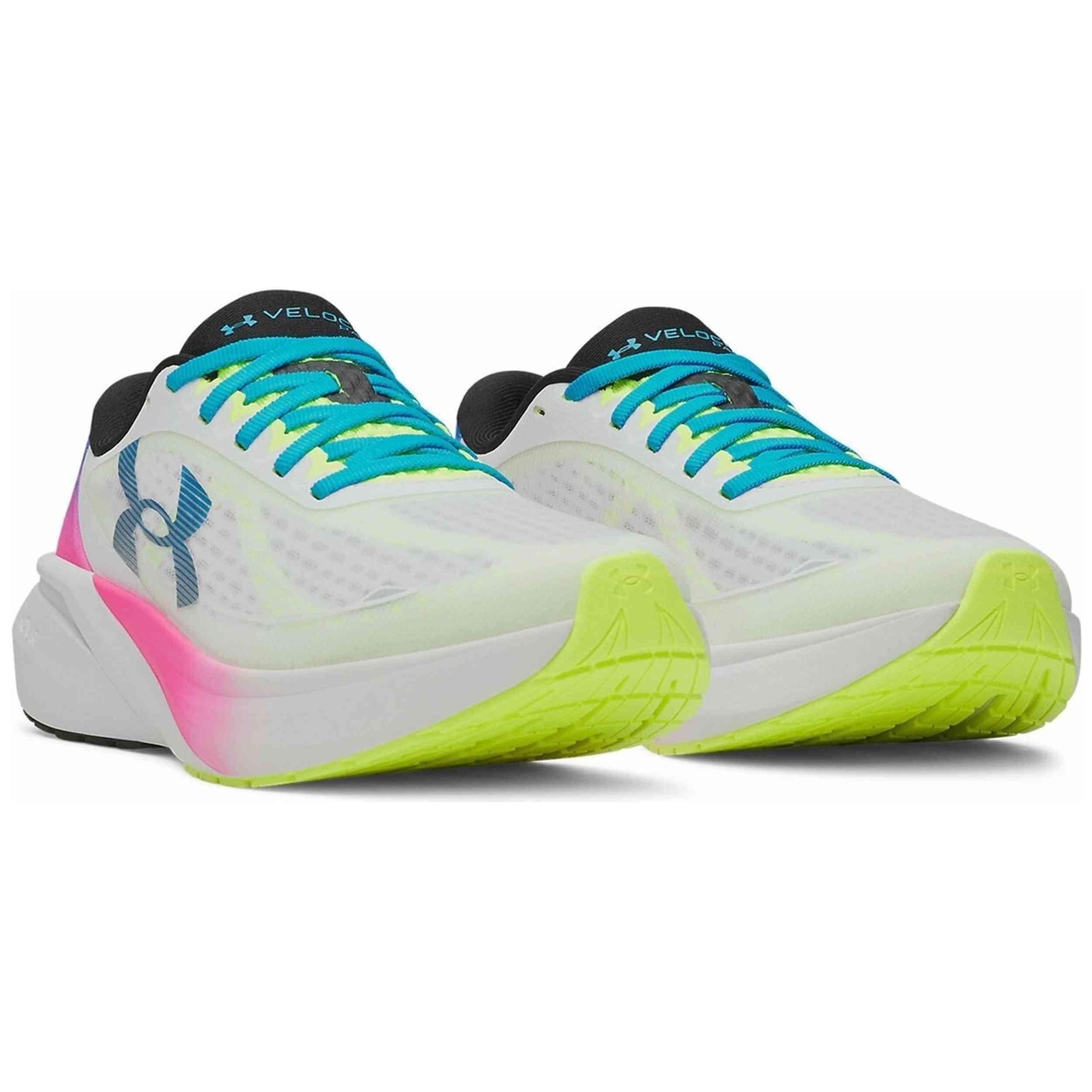 Chaussures de course Under armour modèle 6009108-101 pour femmes 2/5