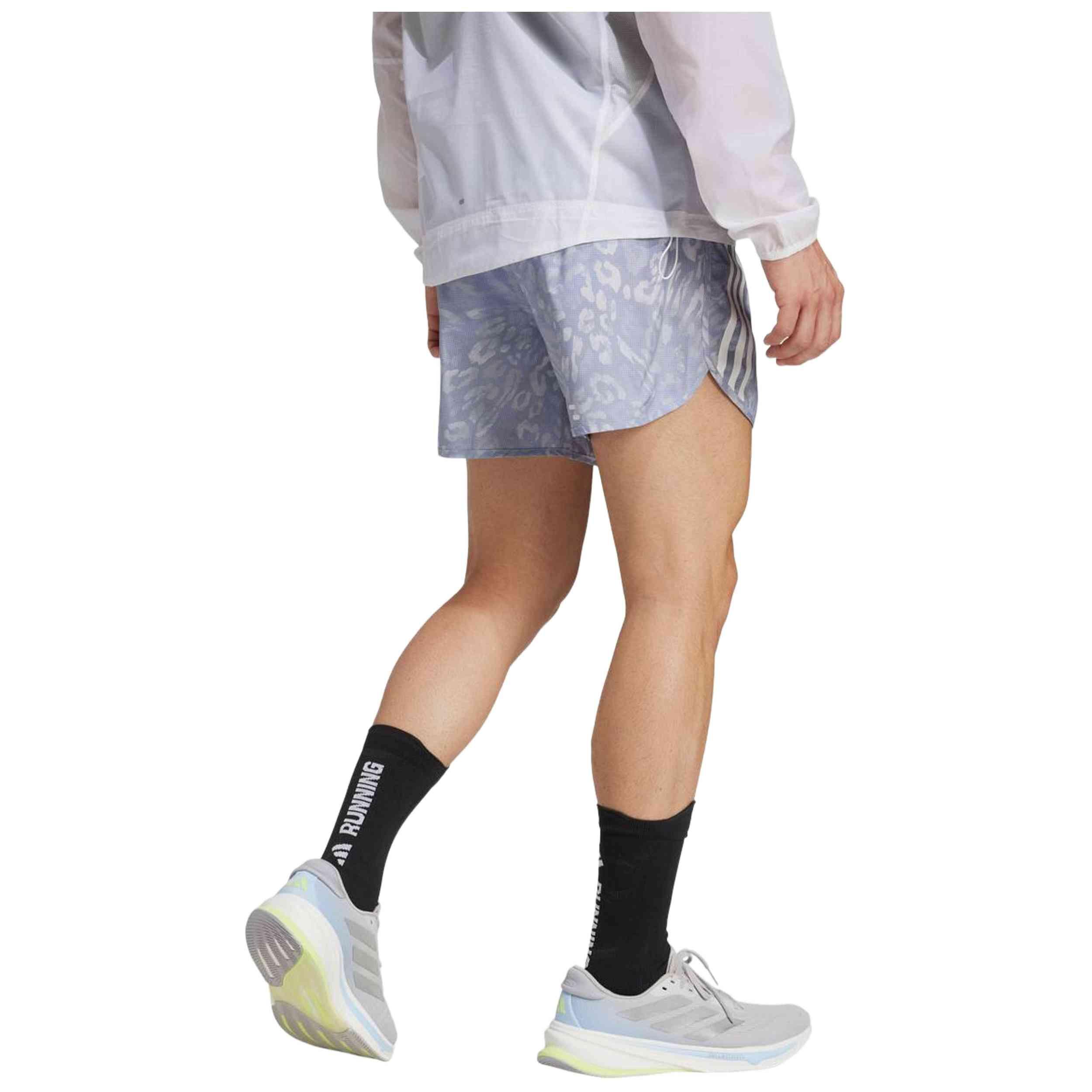 Pantaloncini Adidas modello JD7769 per uomini 2/5