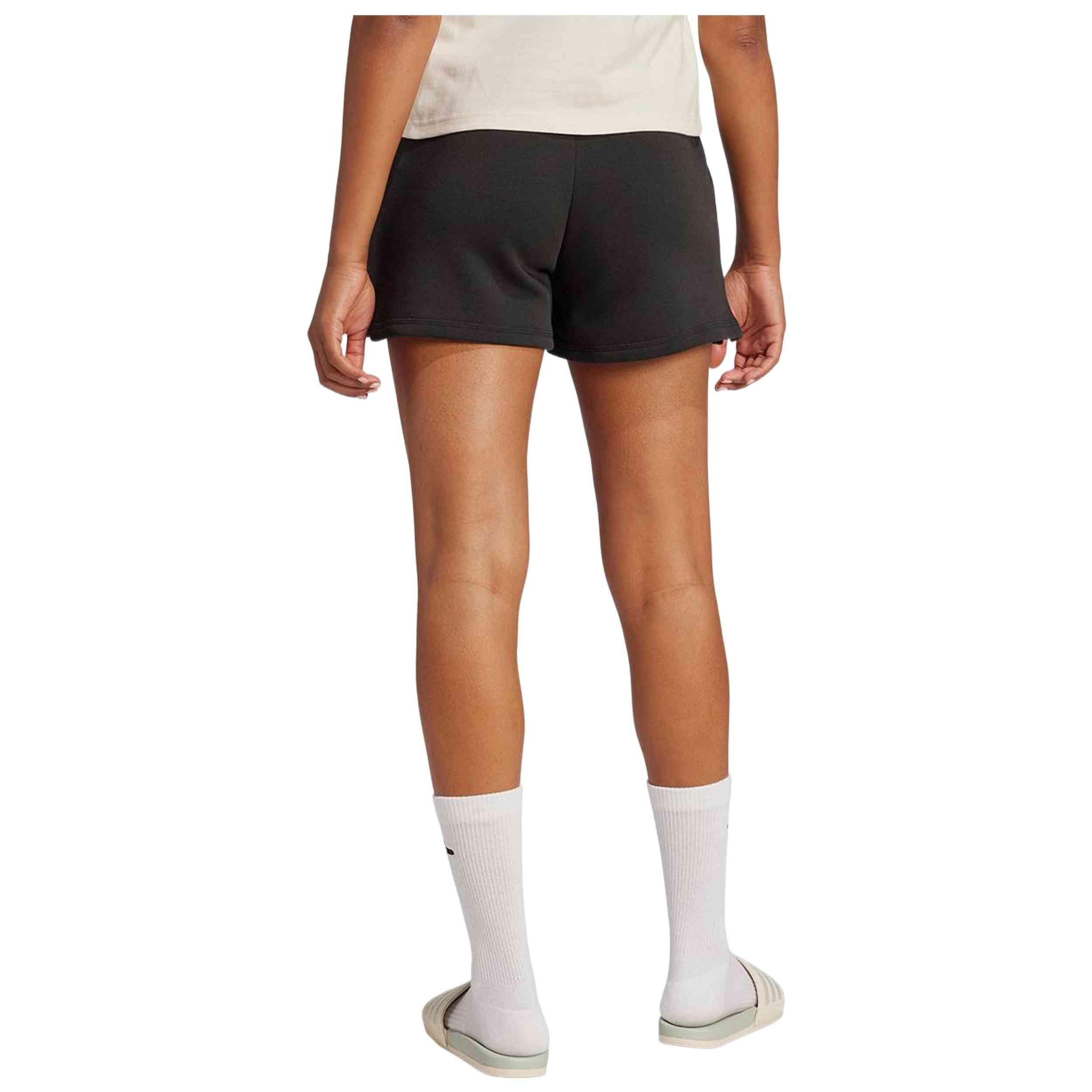 Korte broek Adidas model JC5925 voor vrouwen 3/5