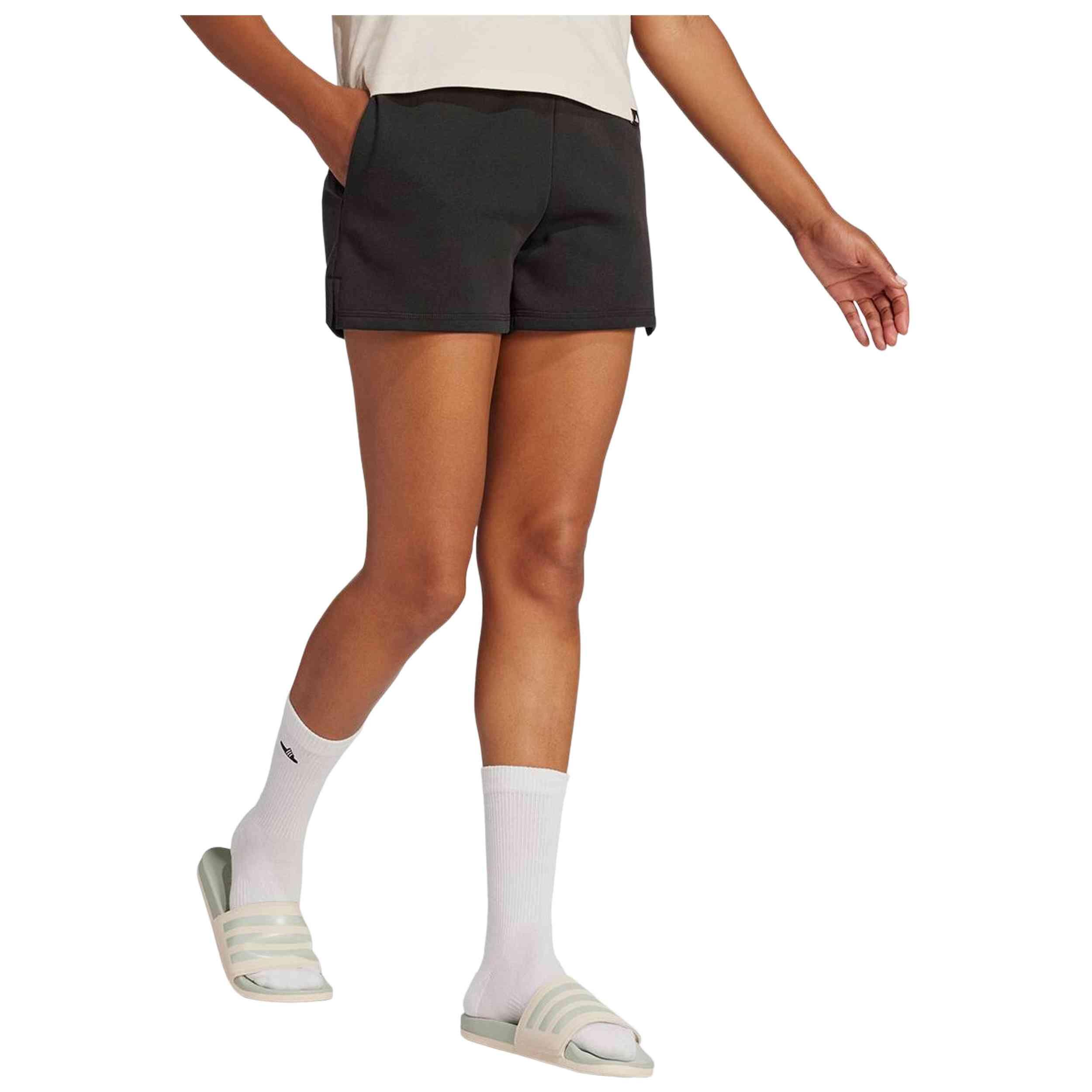 Korte broek Adidas model JC5925 voor vrouwen 2/5