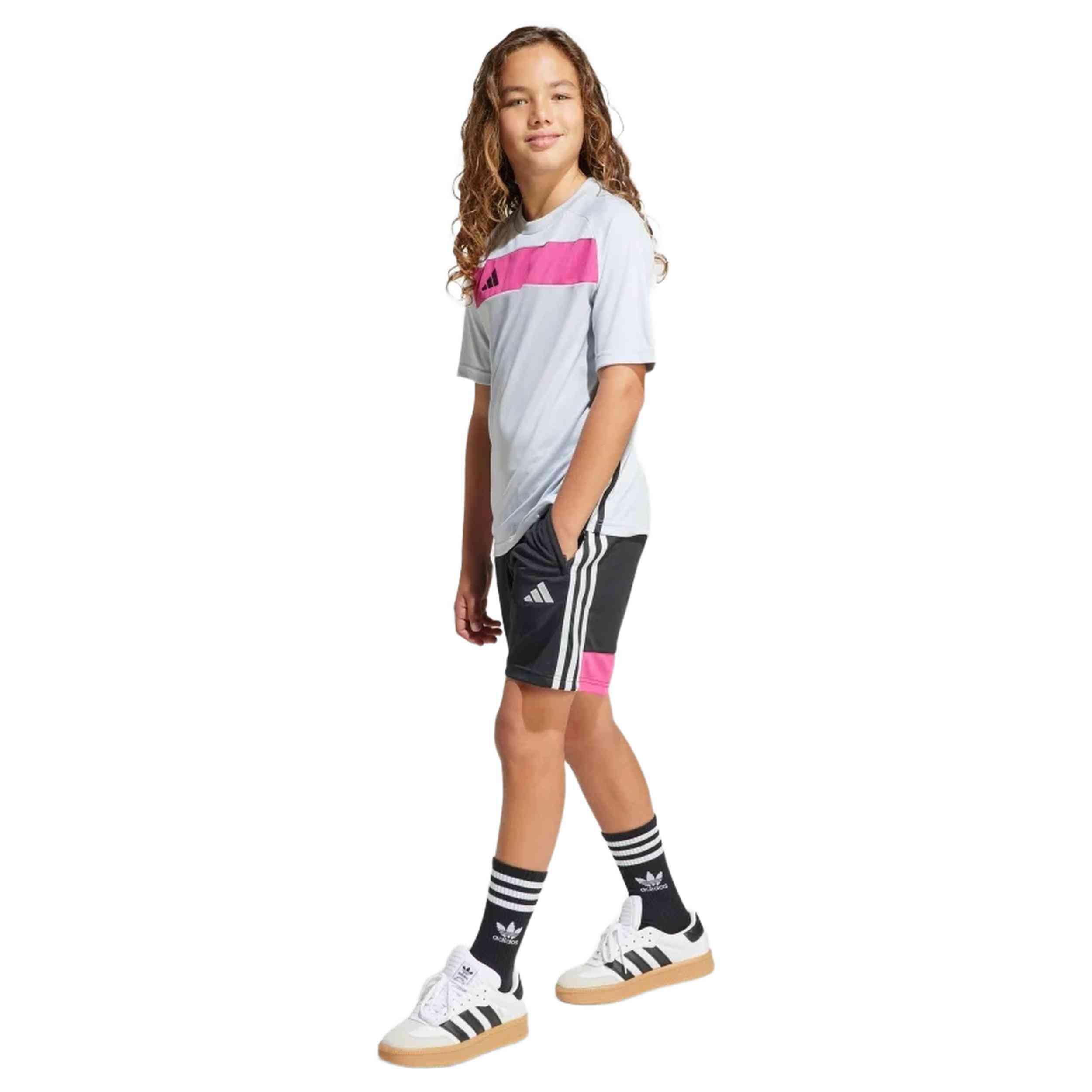 Pantaloncini Adidas modello JD0605 per ragazzi 3/5