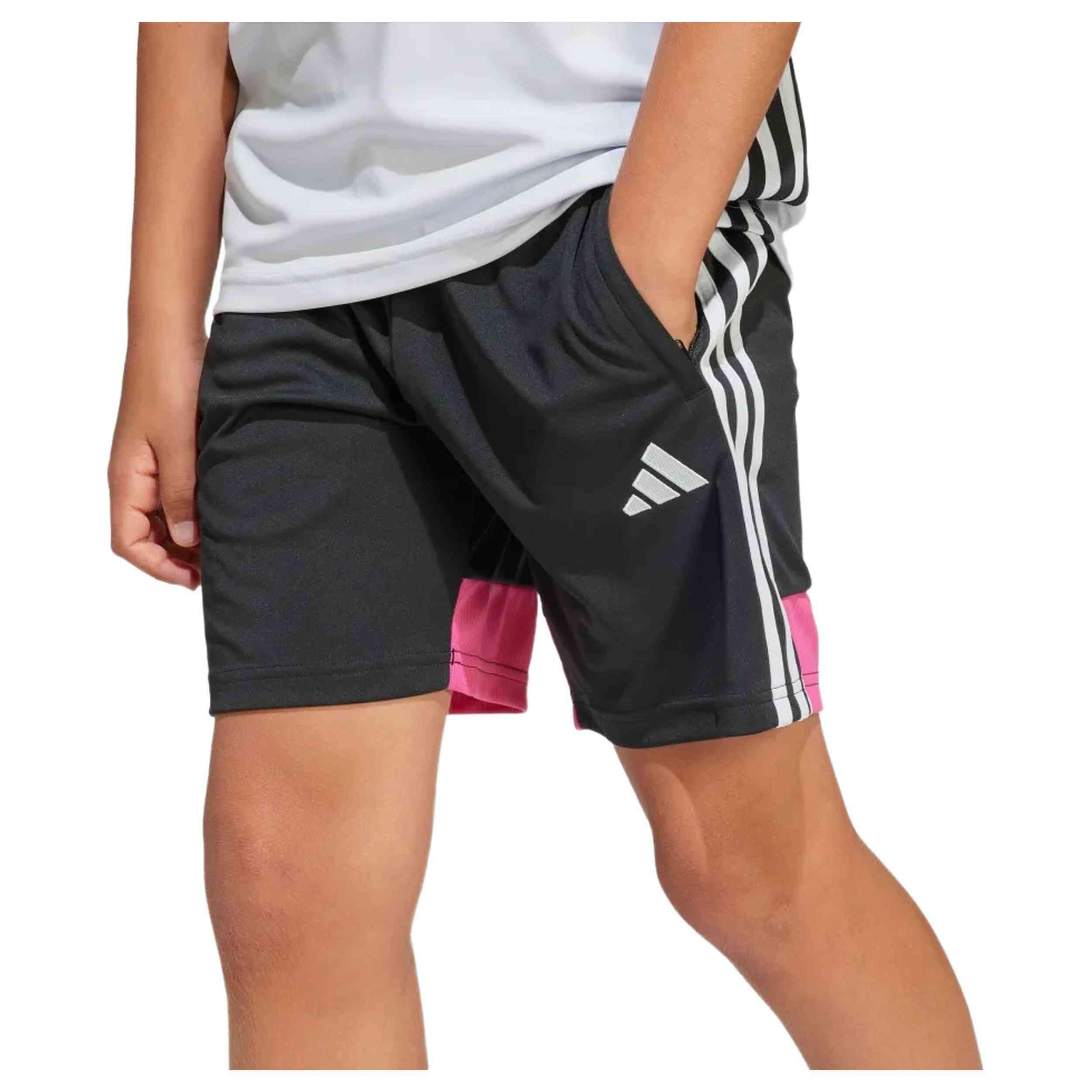 Pantaloncini Adidas modello JD0605 per ragazzi 2/5