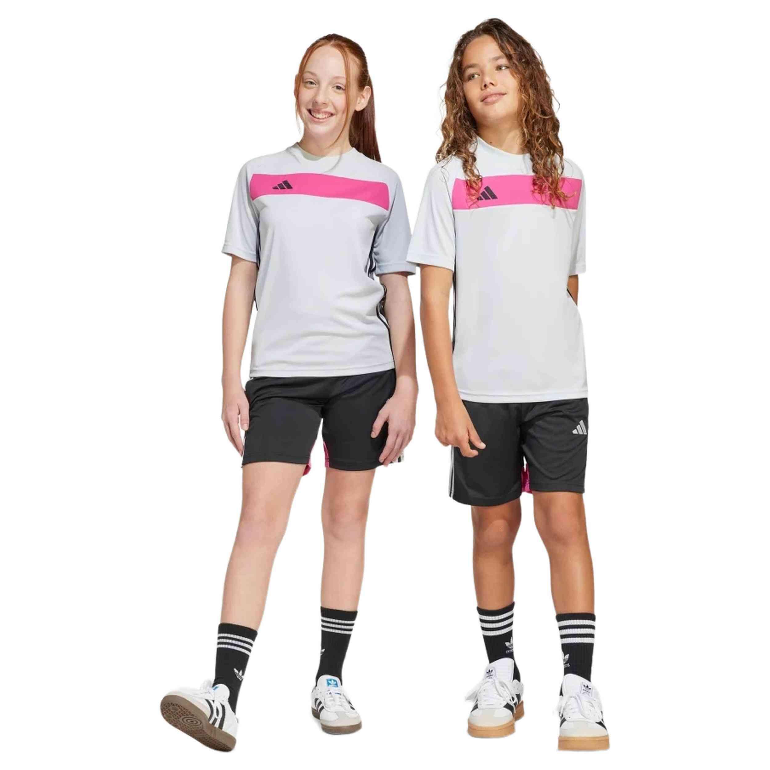 Pantaloncini Adidas modello JD0605 per ragazzi 4/5