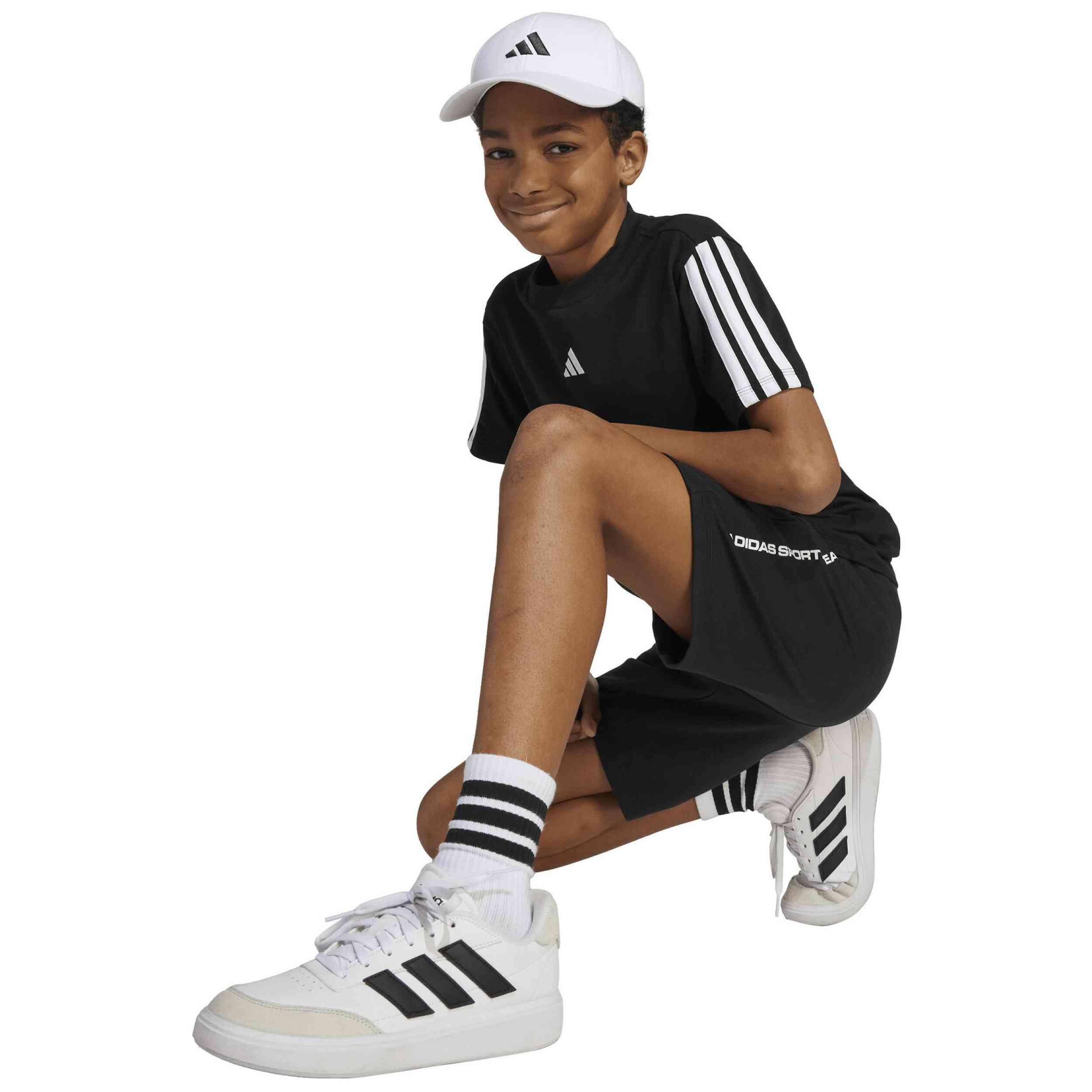Short Adidas modèle KC5407 pour enfants 5/5