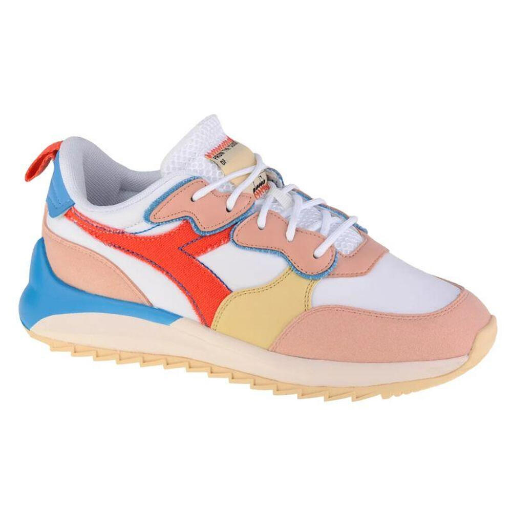 DIADORA picture