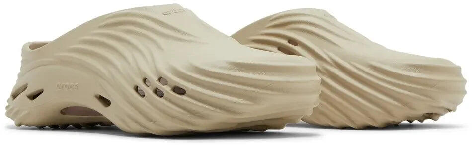 Crocs Echo Wave Clog Moth 5/5