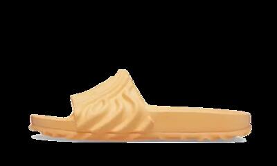 Slides - lifestyle - unisex - pollex salehe bembury - laag profiel - citrus milk