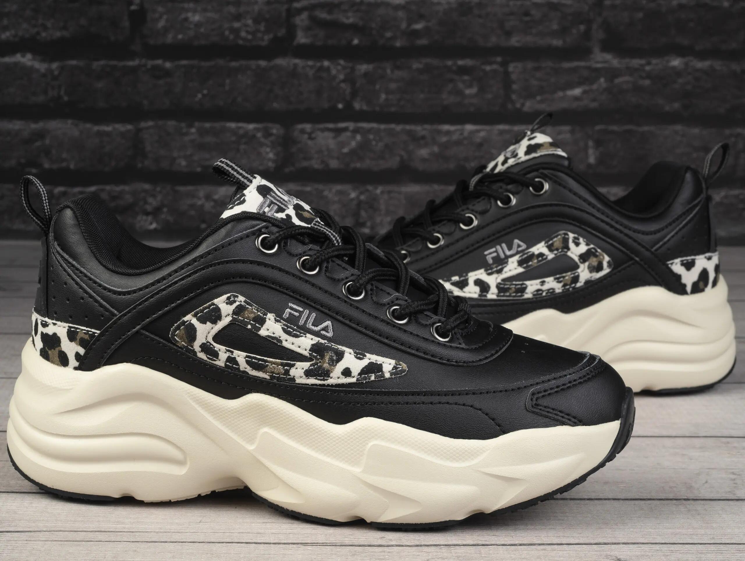Baskets femme Fila Skye Zp A 2/6