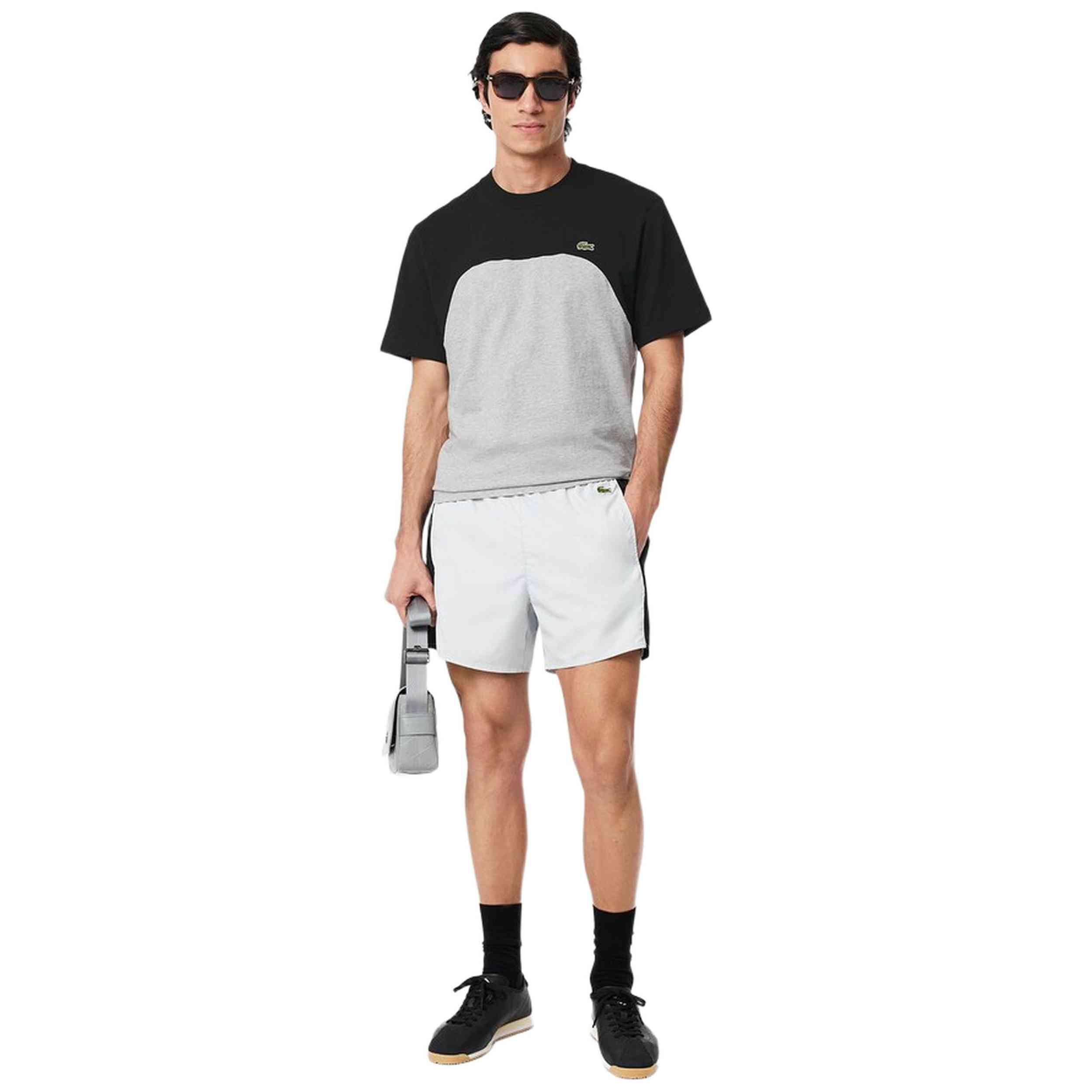 Camiseta de manga corta Lacoste modelo TH9551-00-LY3 para hombre 1/2