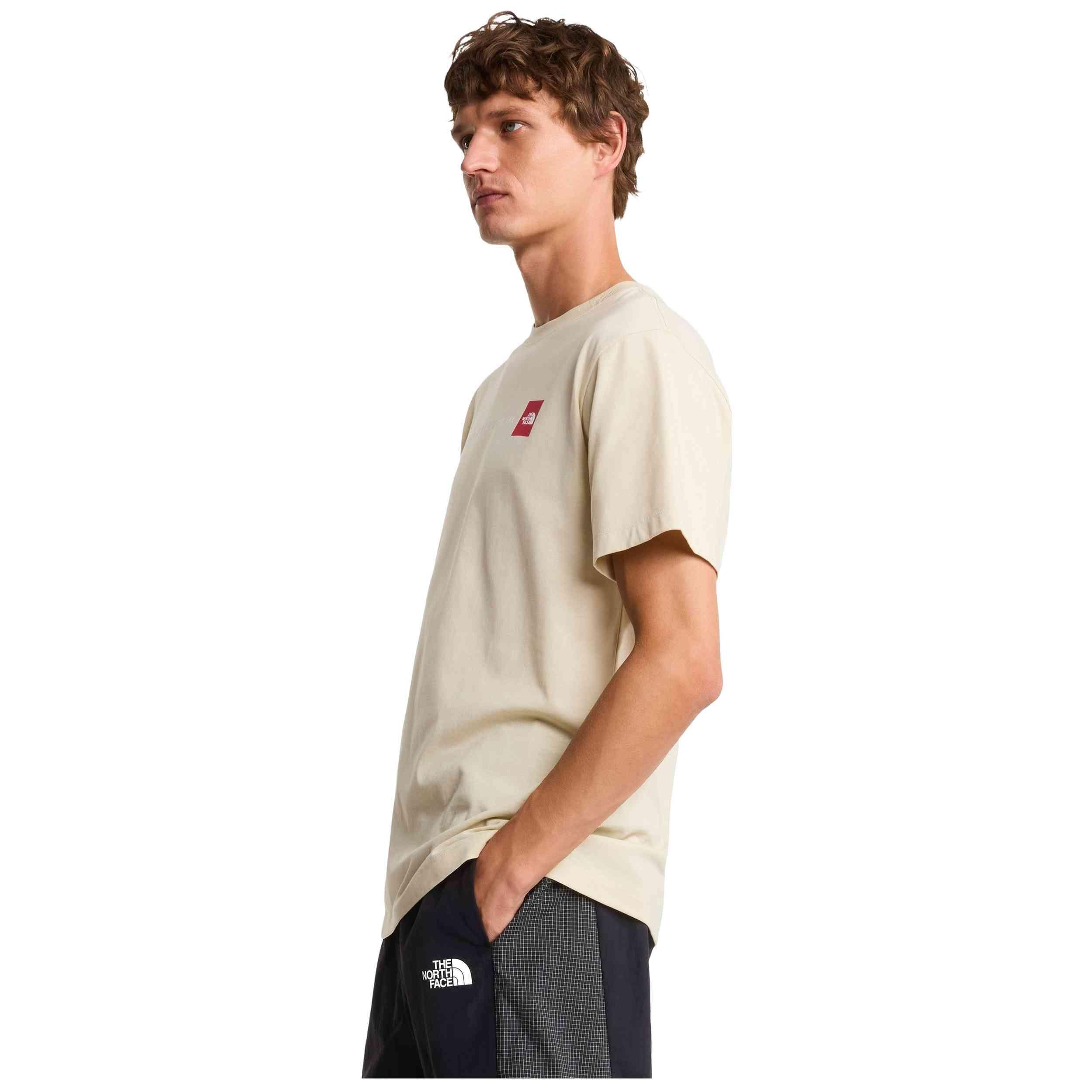 Maglia a maniche corte The north face modello NF0A8GUVDOM1 per uomini 5/5