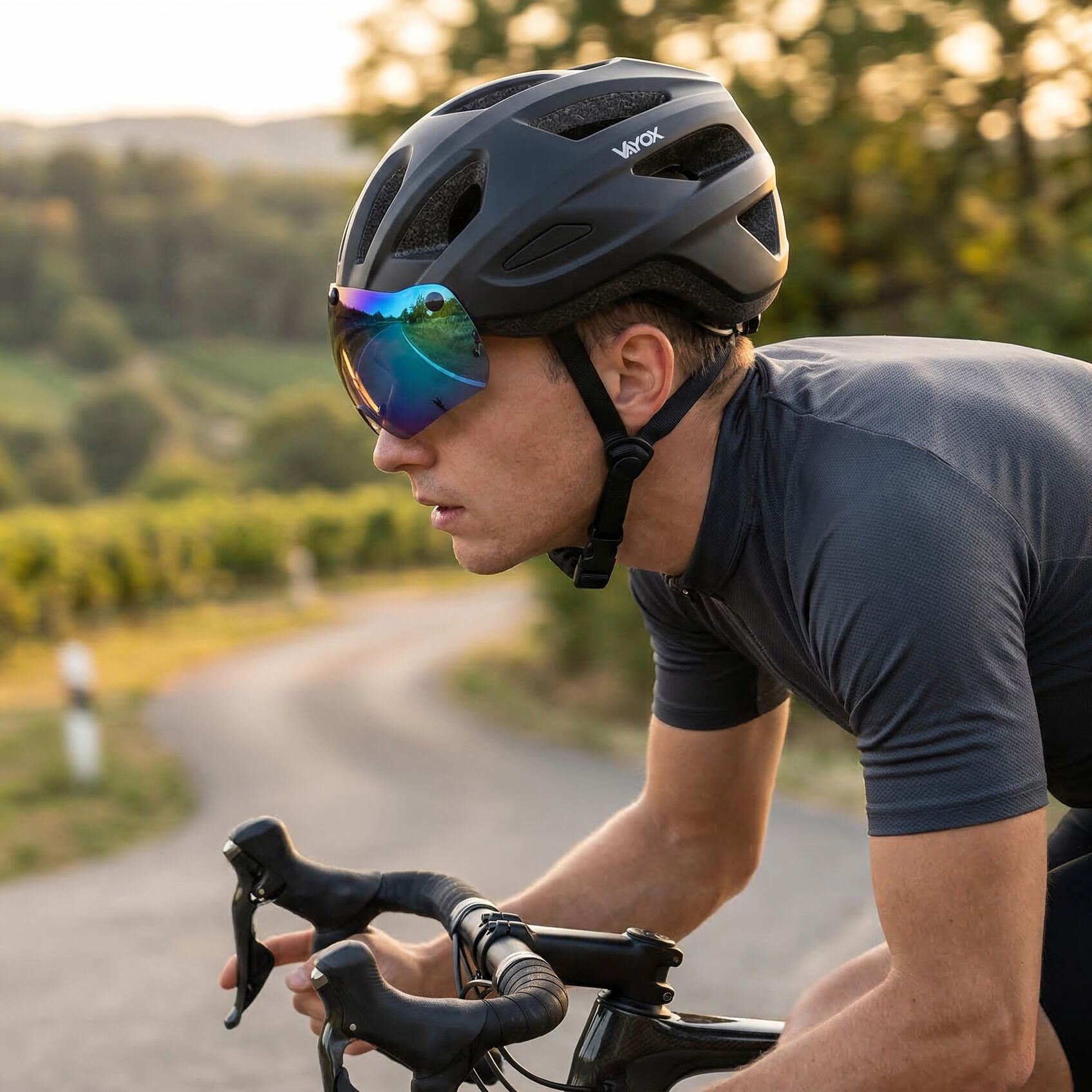 Casco bici Vayox Active VA0424 con visiera e luce LED 2/7